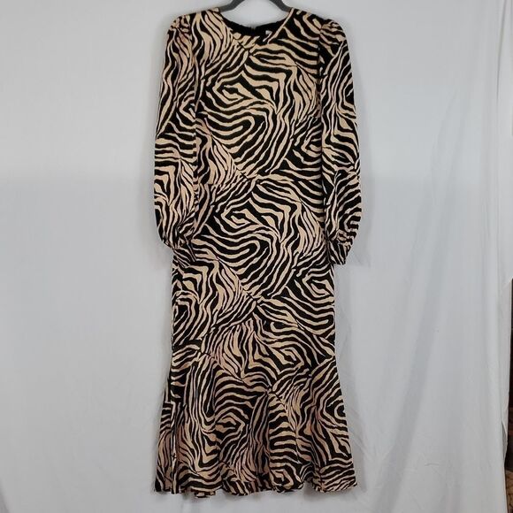 NWT Chelsea28 Zebra Print Long Sleeves Midi Dress - Small - Picture 4 of 10